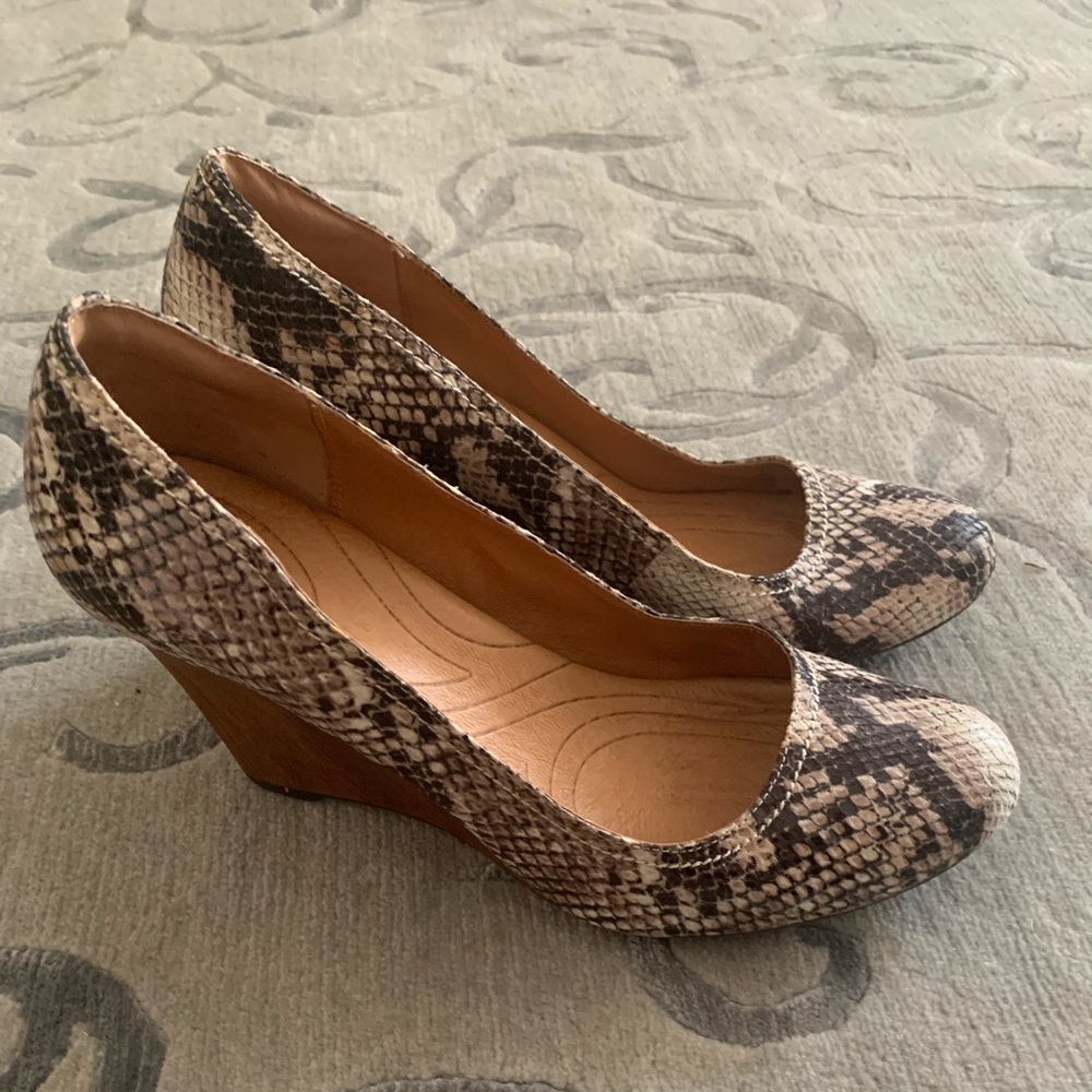 Clark's heels
